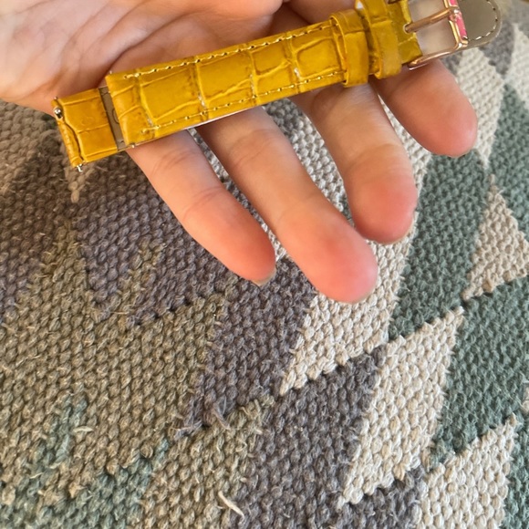 New invicta quick release 16mm yellow genuine leather watch band - Picture 5 of 6